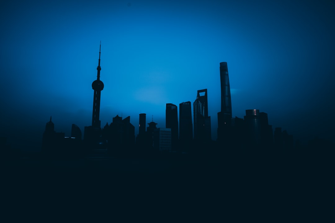 微针植发与FUE植发技术对比及适应症选择分析